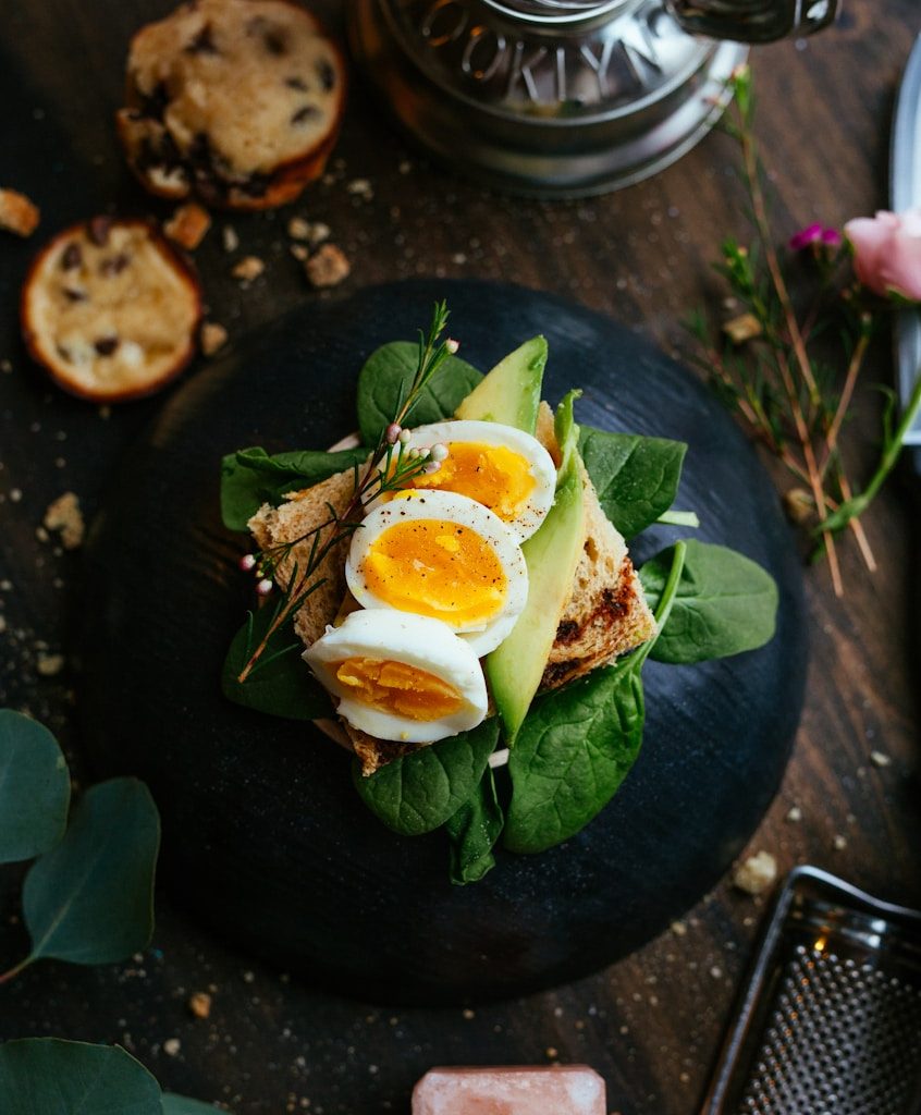 sandwich with boiled egg